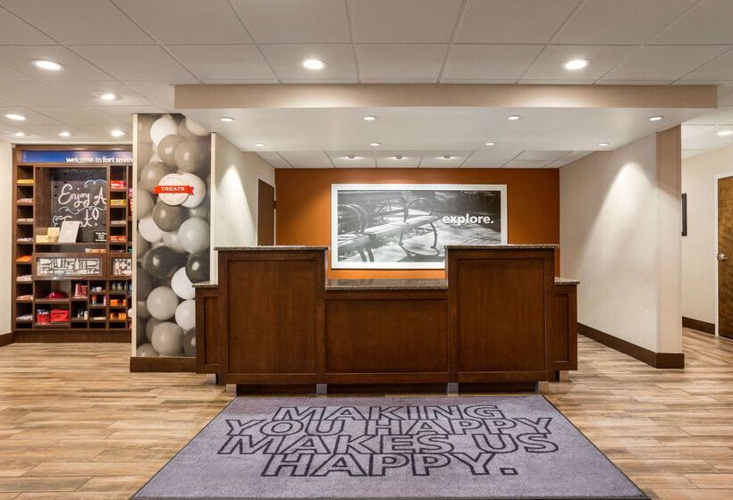 هتل Hampton Inn Fort Smith