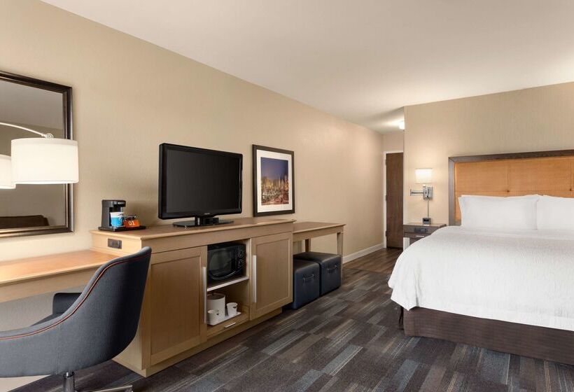 هتل Hampton Inn Fort Smith
