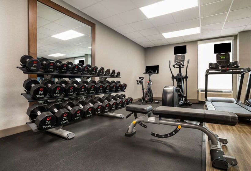 هتل Hampton Inn Gadsden