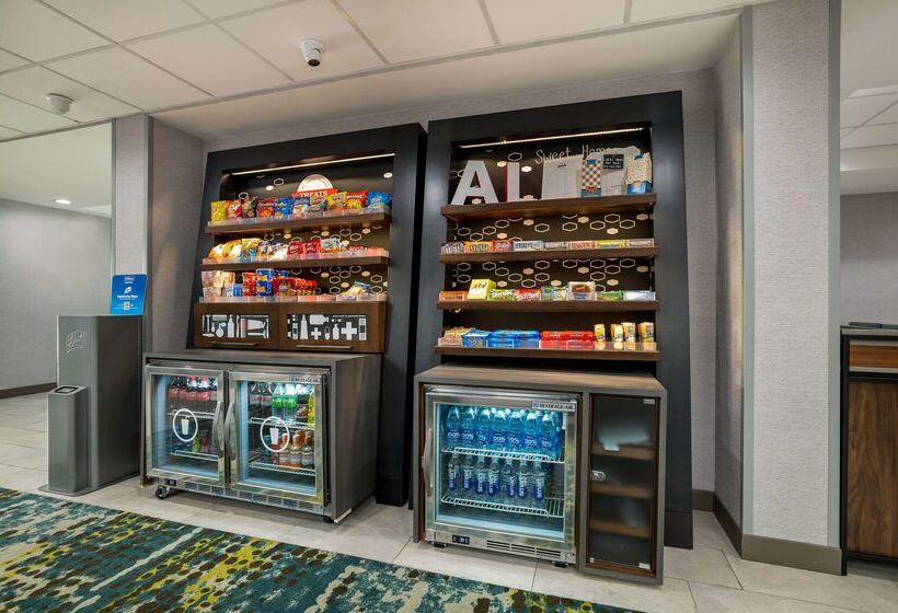 هتل Hampton Inn Gadsden