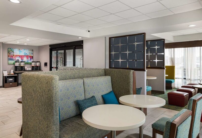 هتل Hampton Inn Gadsden