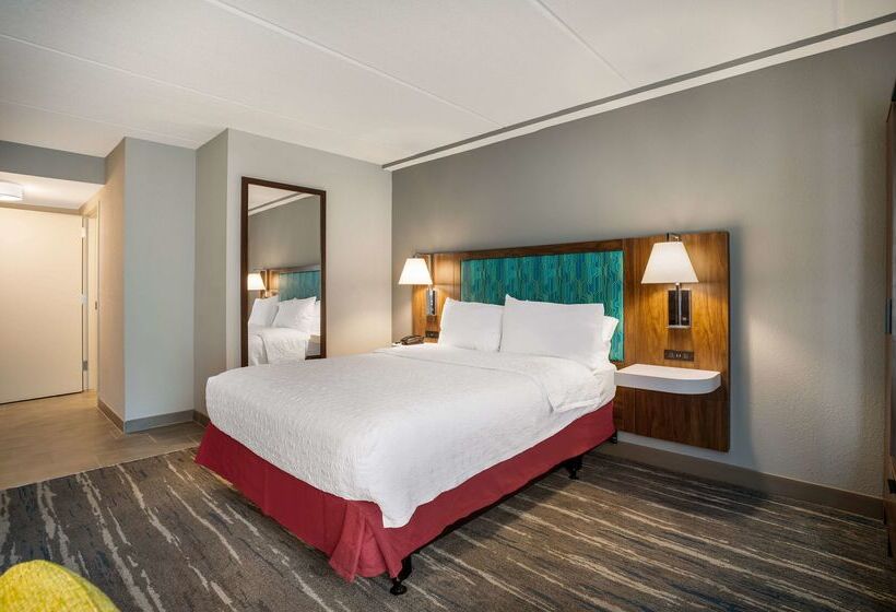 هتل Hampton Inn Gadsden