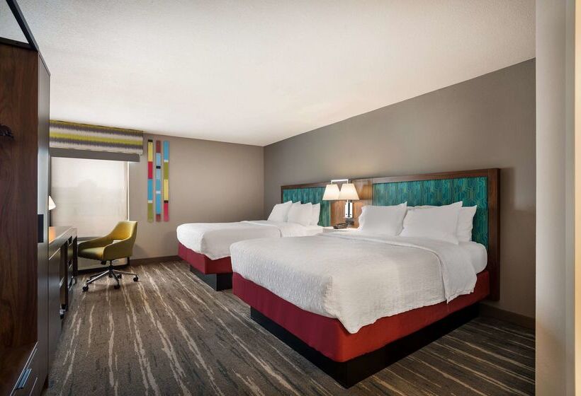 هتل Hampton Inn Gadsden