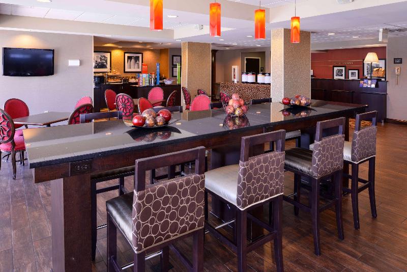 هتل Hampton Inn Gadsden