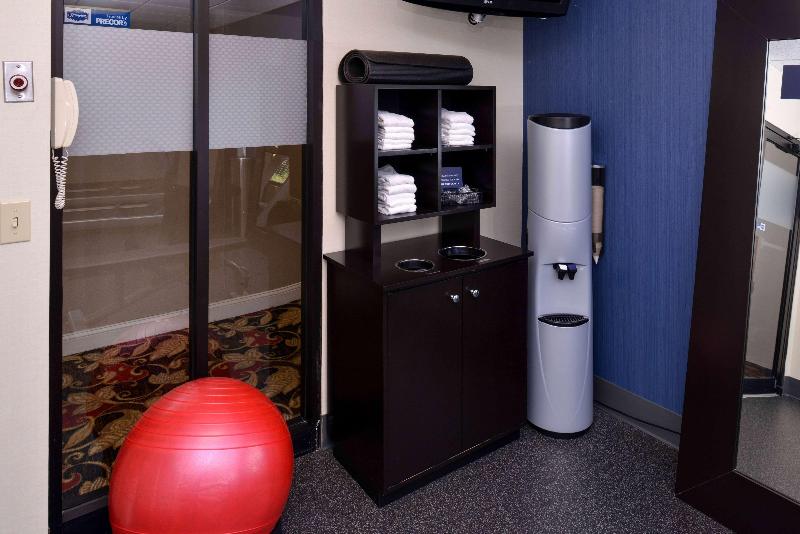 هتل Hampton Inn Gadsden