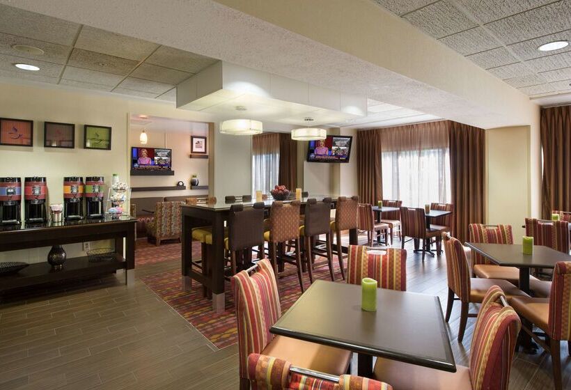 ホテル Hampton Inn Gainesville