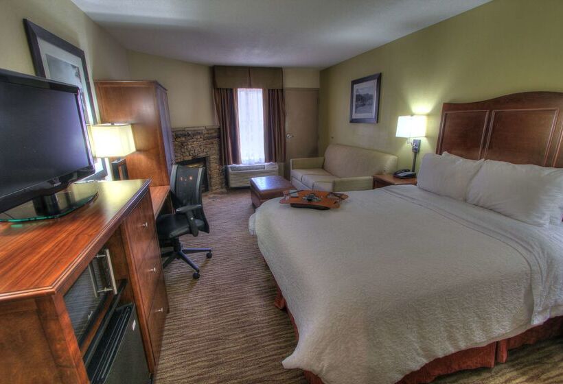 בית מלון כפרי Hampton Inn Gatlinburg