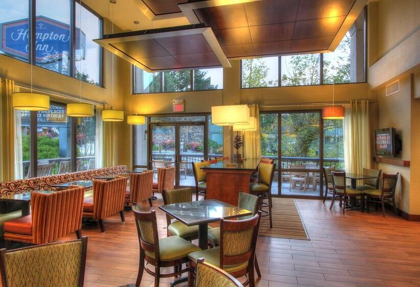 בית מלון כפרי Hampton Inn Gatlinburg