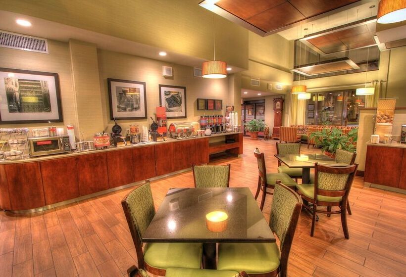 בית מלון כפרי Hampton Inn Gatlinburg