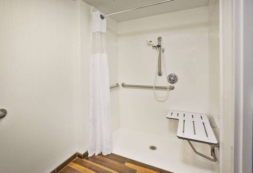 호텔 Hampton Inn Gaylord