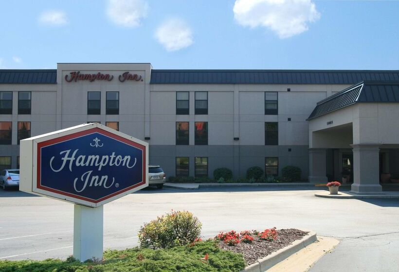 Отель Hampton Inn Grand Rapids North