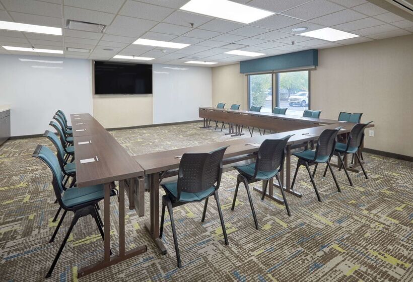 Отель Hampton Inn By Hilton Harrisburg West