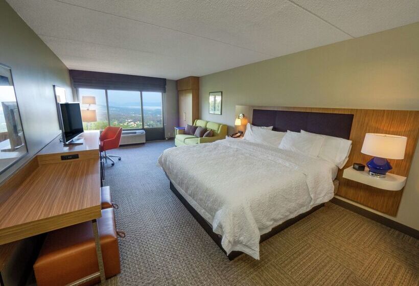 בית מלון כפרי Hampton Inn Hazleton