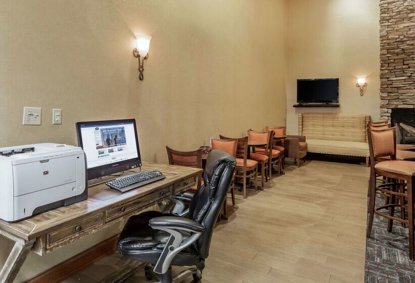 בית מלון כפרי Hampton Inn Helen