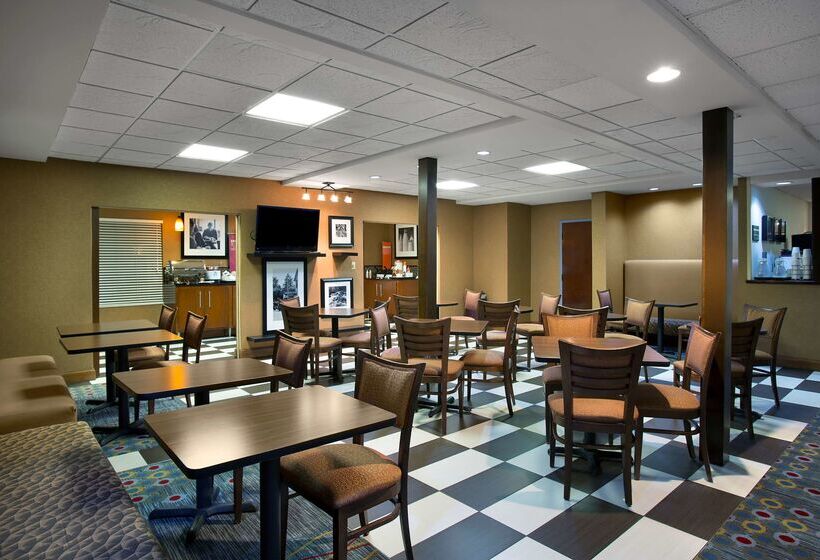 فندق Hampton Inn Helen