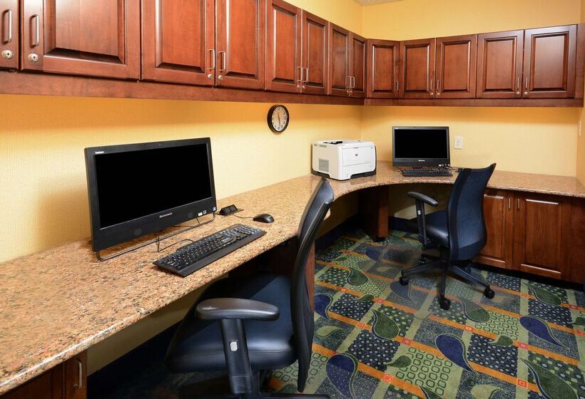 هتل Hampton Inn High Point