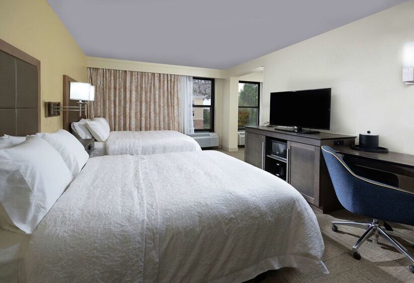 هتل Hampton Inn High Point