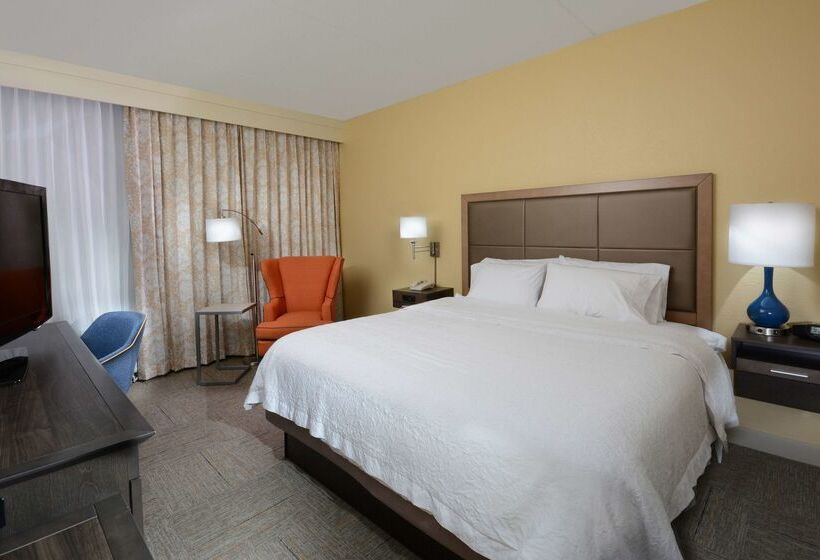 هتل Hampton Inn High Point