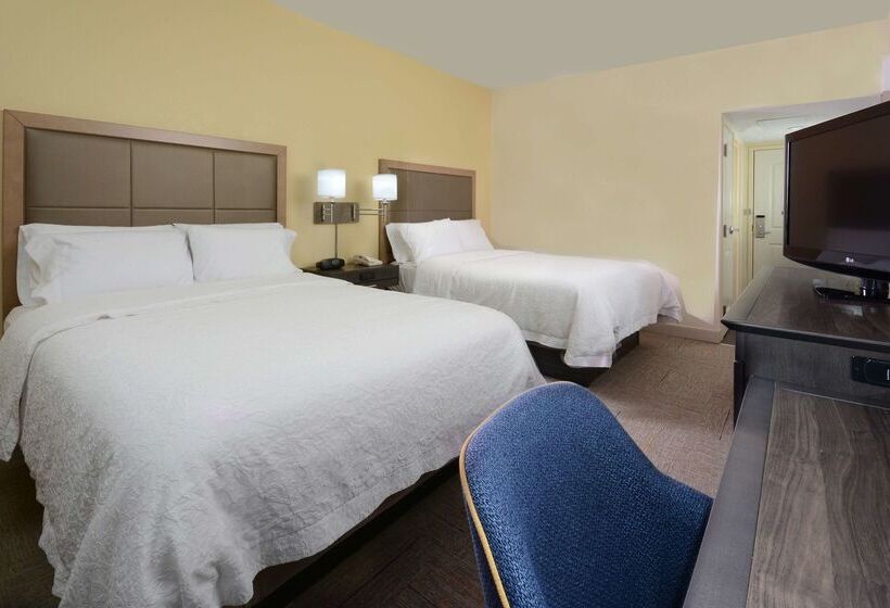 هتل Hampton Inn High Point