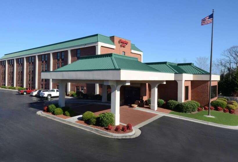 هتل Hampton Inn High Point