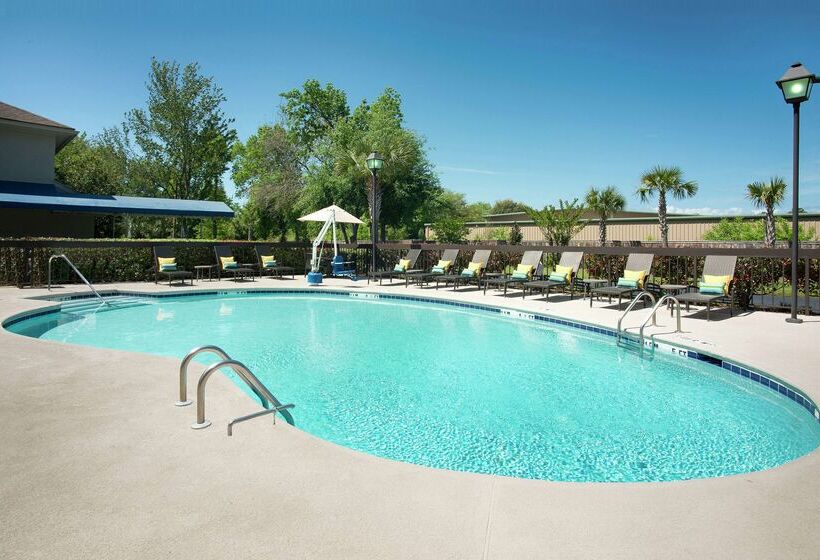 فندق Hampton Inn Hilton Head