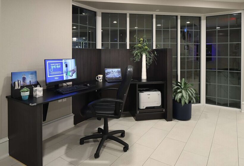 ホテル Hampton Inn Holland