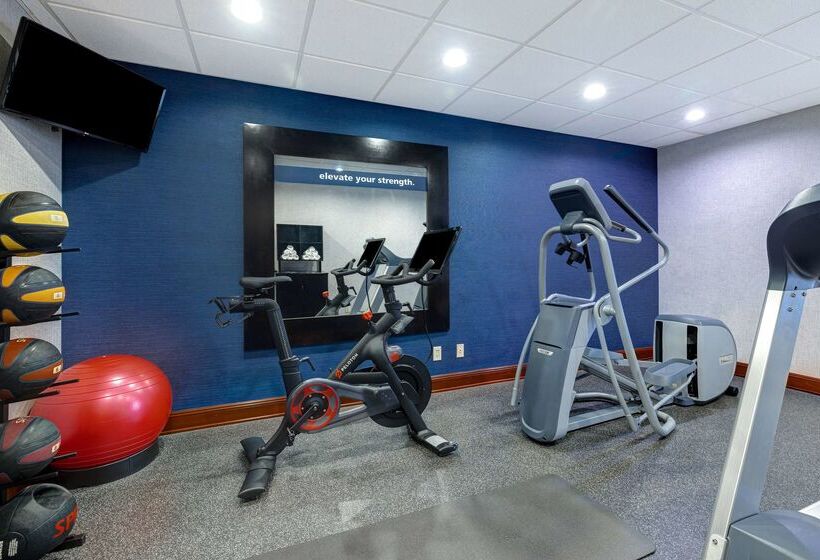 فندق Hampton Inn Hot Springs