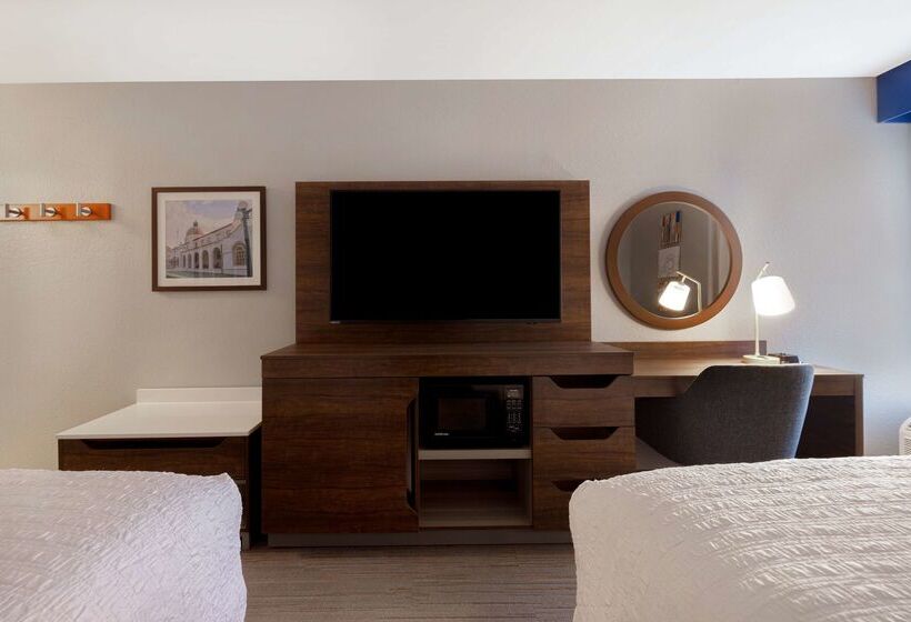 فندق Hampton Inn Hot Springs