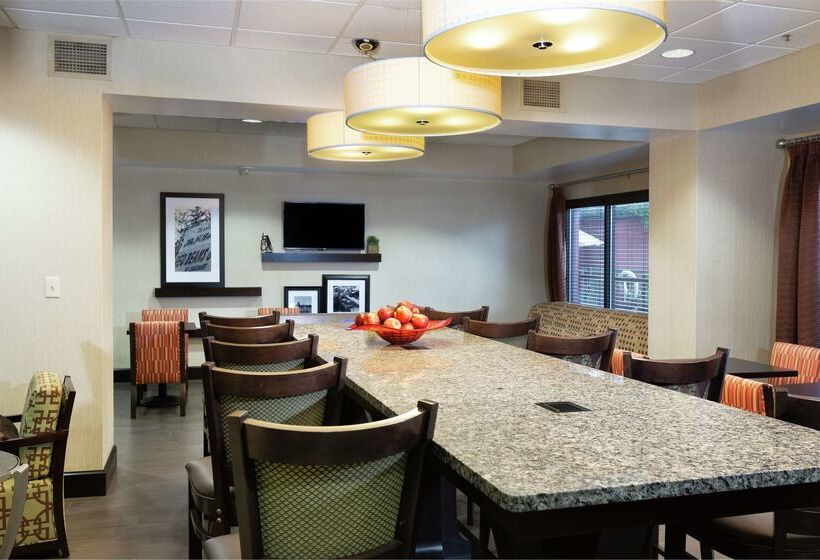 فندق Hampton Inn Houma