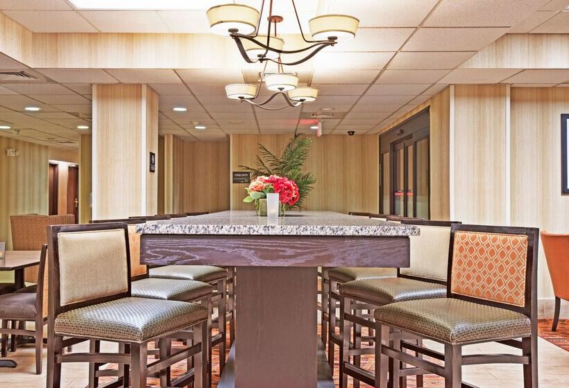 Отель Hampton Inn Huntington/barboursville