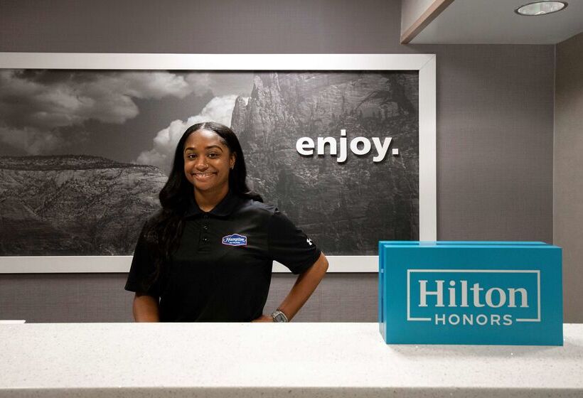 هتل Hampton Inn Huntsville Arsenal/south Pkway