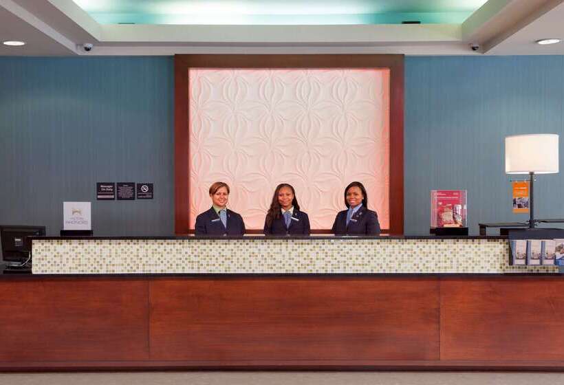 فندق Hampton Inn Indianapolis Downtown Across From Circle Centre