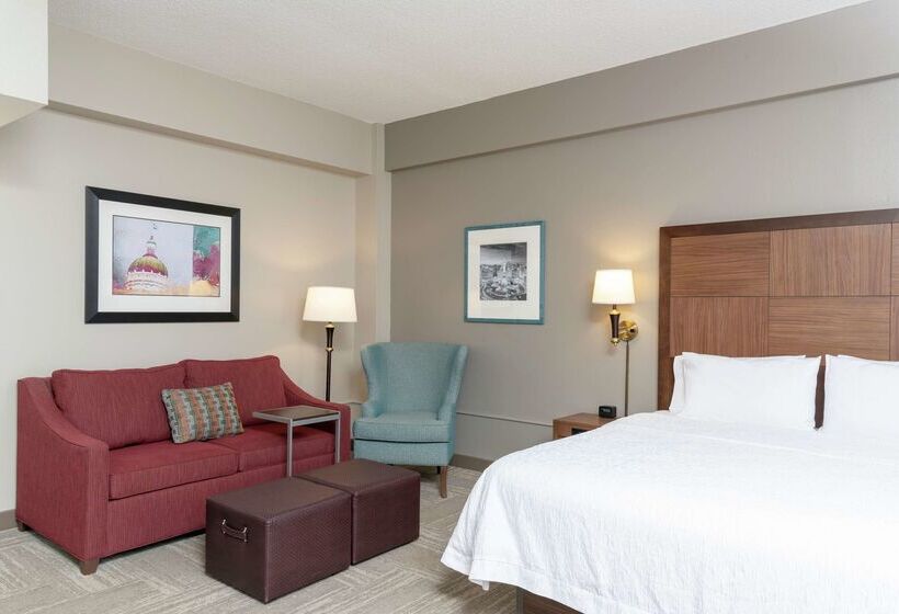 فندق Hampton Inn Indianapolis Downtown Across From Circle Centre