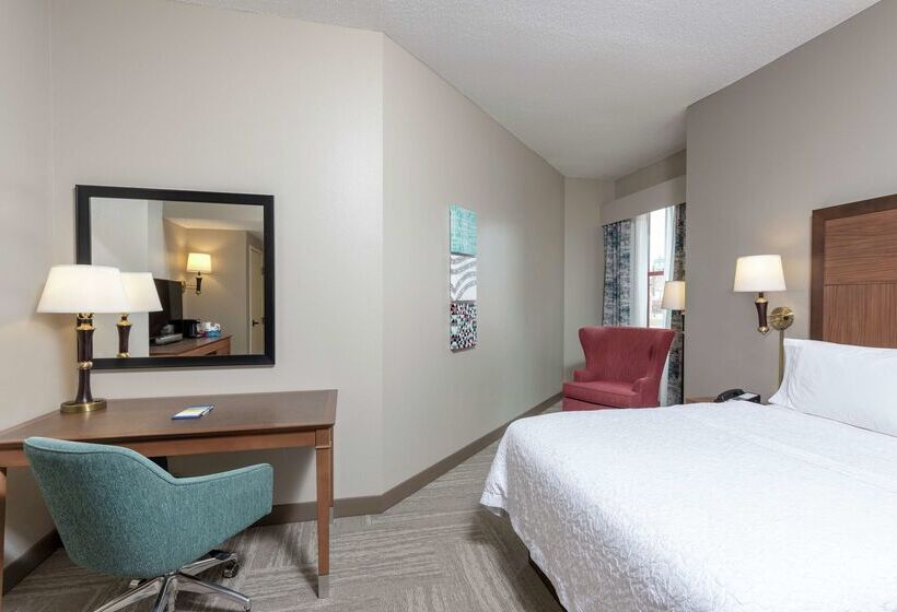 فندق Hampton Inn Indianapolis Downtown Across From Circle Centre