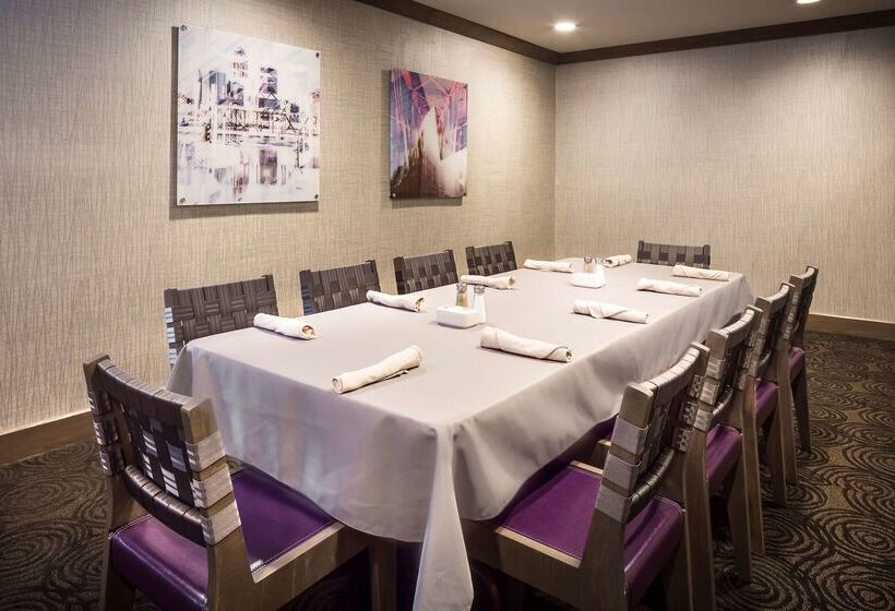 فندق Hampton Inn Iowa City/coralville