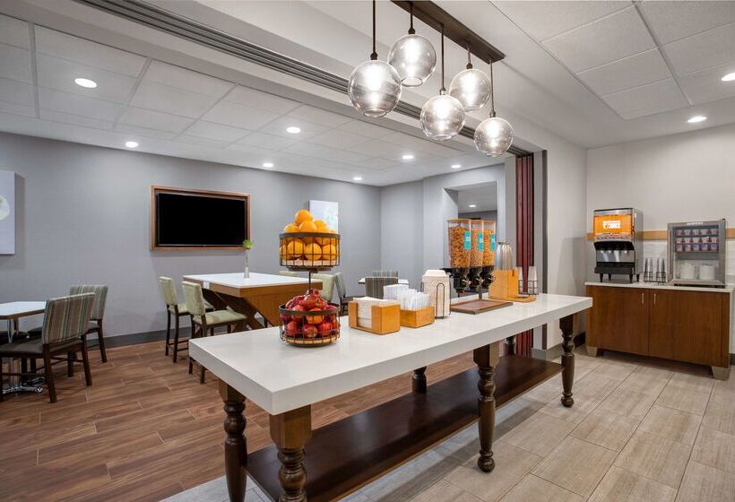 فندق Hampton Inn Iowa City/coralville