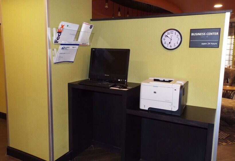 فندق Hampton Inn Jackson/clinton