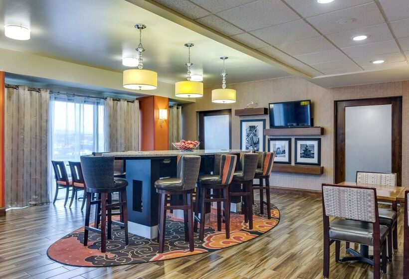호텔 Hampton Inn Johnson City