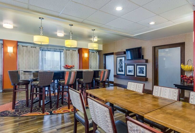 فندق Hampton Inn Johnson City