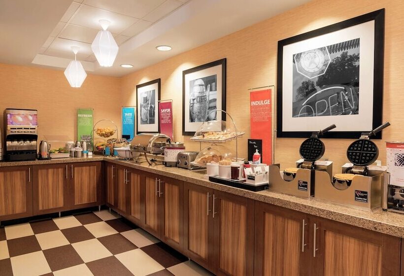 هتل Hampton Inn Joliet  I80