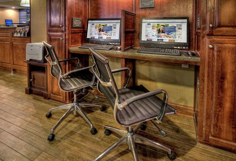 فندق Hampton Inn Jonesville Elkin