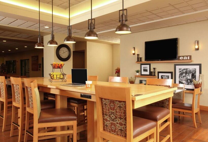 בית מלון כפרי Hampton Inn Kalispell