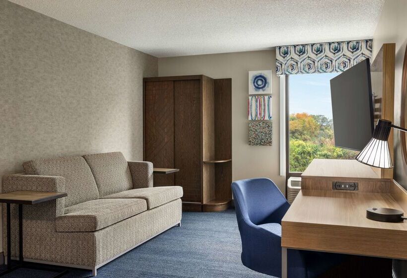 בית מלון כפרי Hampton Inn Kansas City Airport