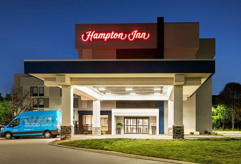 בית מלון כפרי Hampton Inn Kansas City Airport