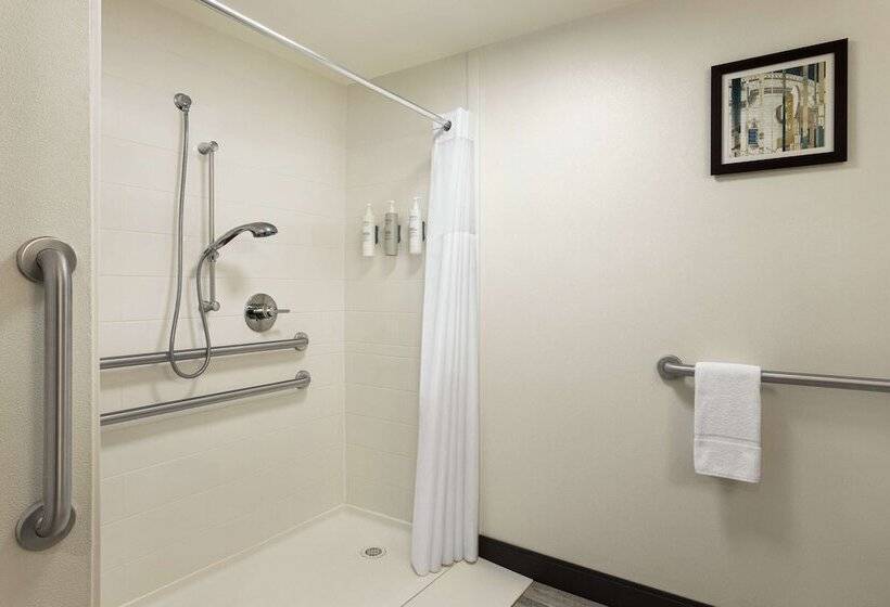 בית מלון כפרי Hampton Inn Kansas City Airport