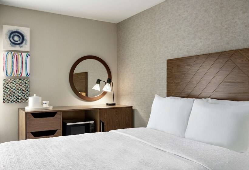 בית מלון כפרי Hampton Inn Kansas City Airport