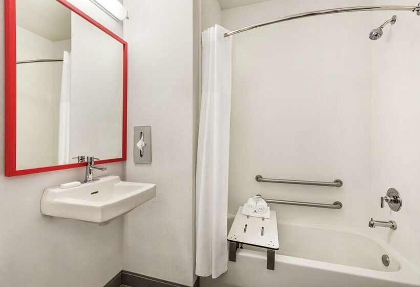 فندق Hampton Inn Kansas City/blue Springs