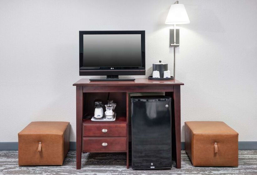 בית מלון כפרי Hampton Inn Kansas Cityliberty