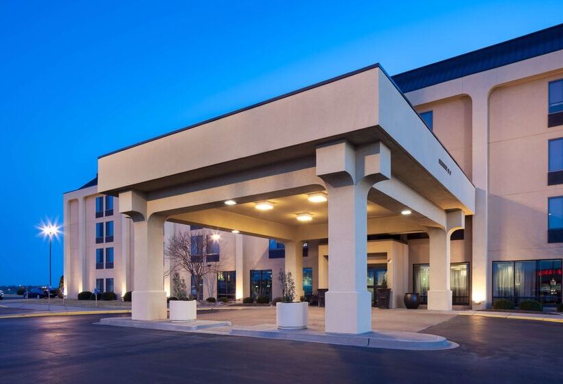 בית מלון כפרי Hampton Inn Kansas Cityliberty