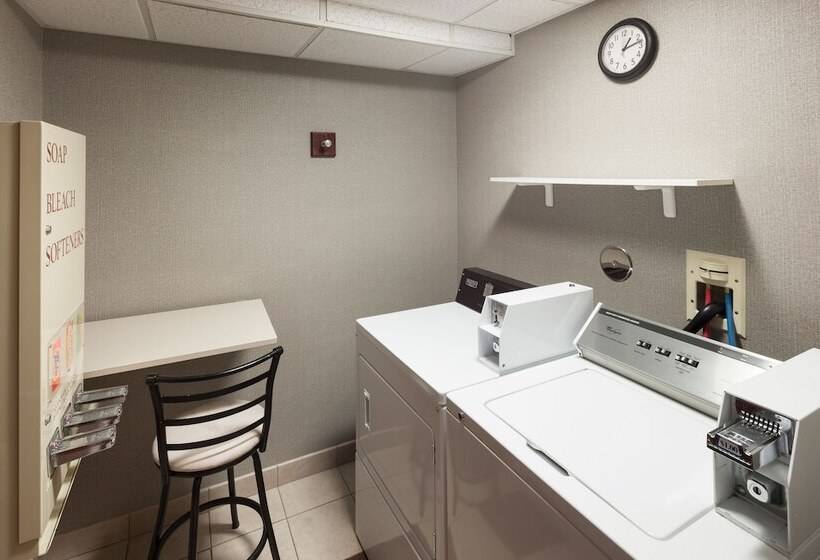 בית מלון כפרי Hampton Inn Kansas Cityliberty